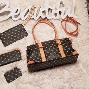 Dooney and Bourke ❤❤❤SOLD❤❤❤